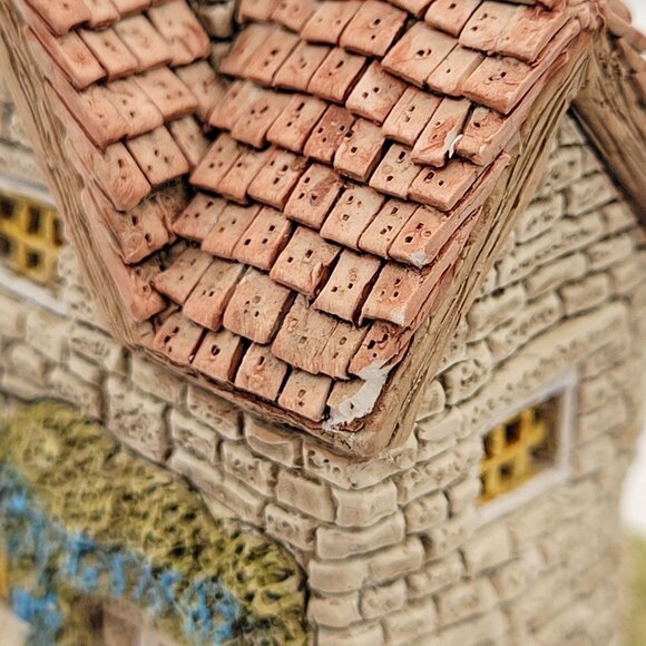 Vintage David Winter Cottages Lot of 2 THE FALCONRY & MR. DELVER'S COTTAGE - Picture 6 of 16